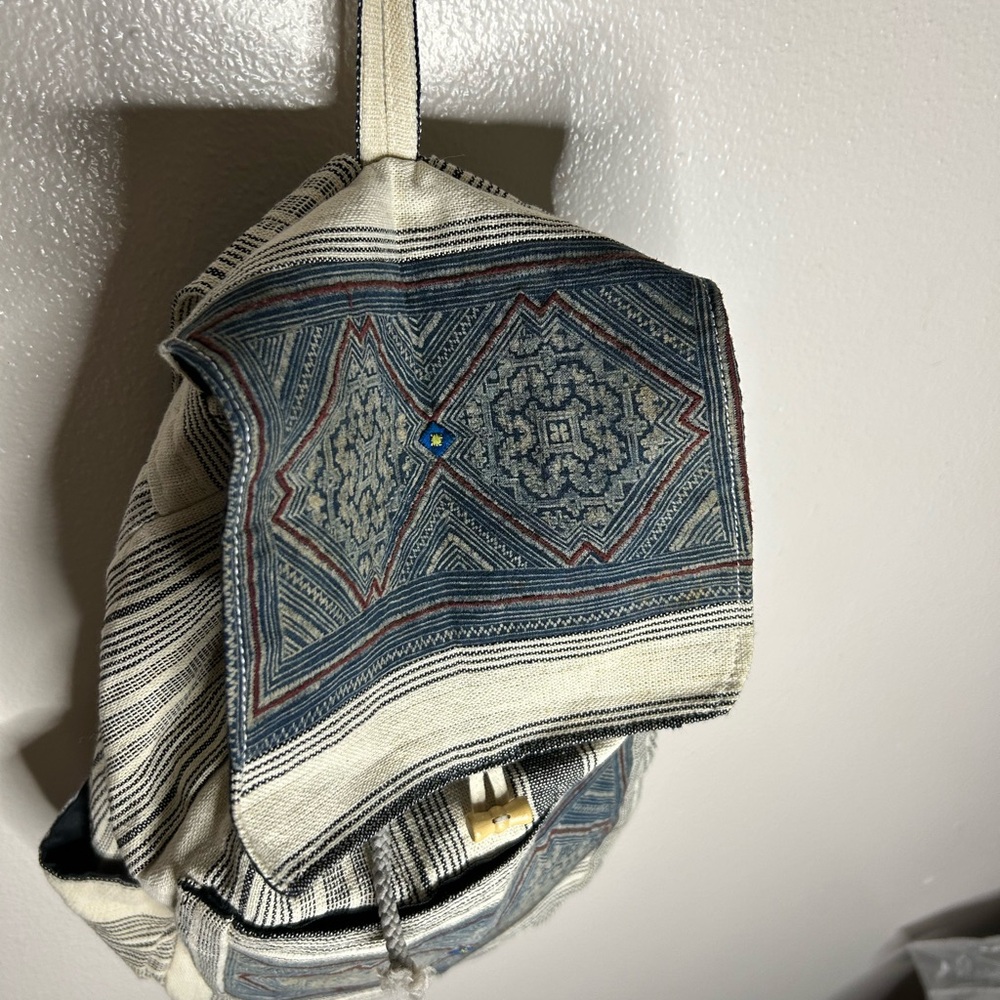 cloth Striped Backpack with Geometric Pattern - Picture 2 of 12